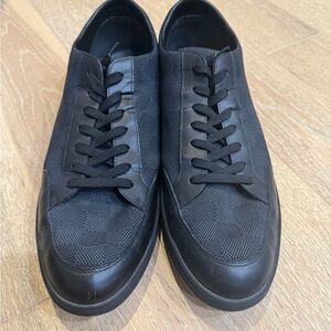 Louis Vuitton Men’s Low Top Sneakers